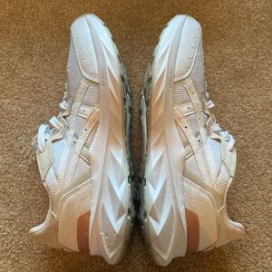 Women’s ASICS Size 10